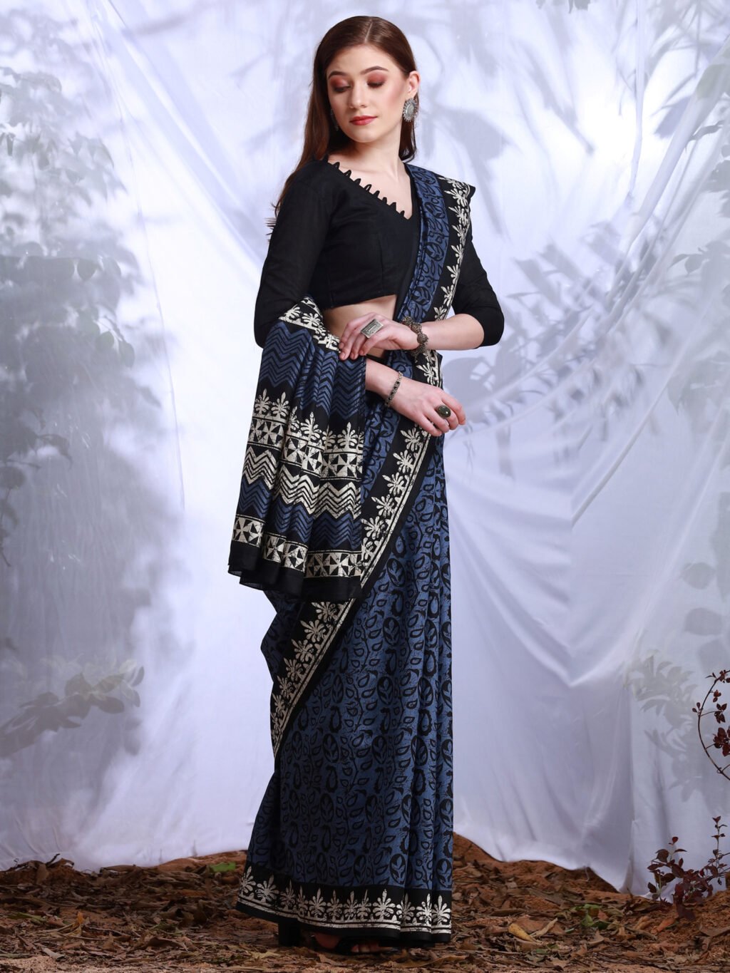 Blue Silk Saree - Image 3