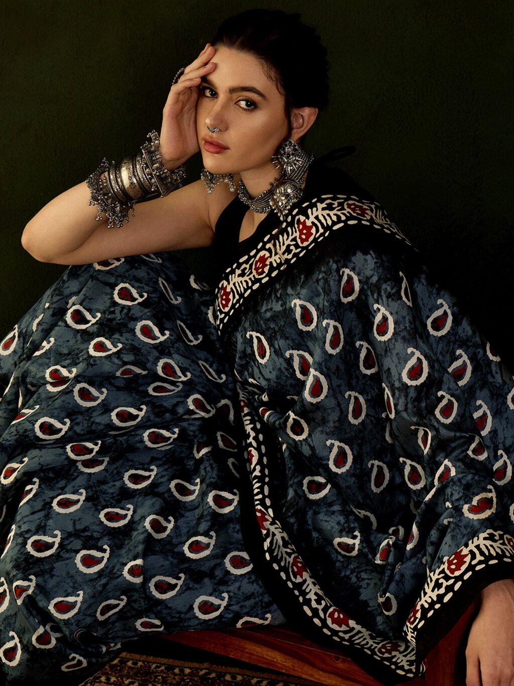 Grey Silk Saree - Image 4