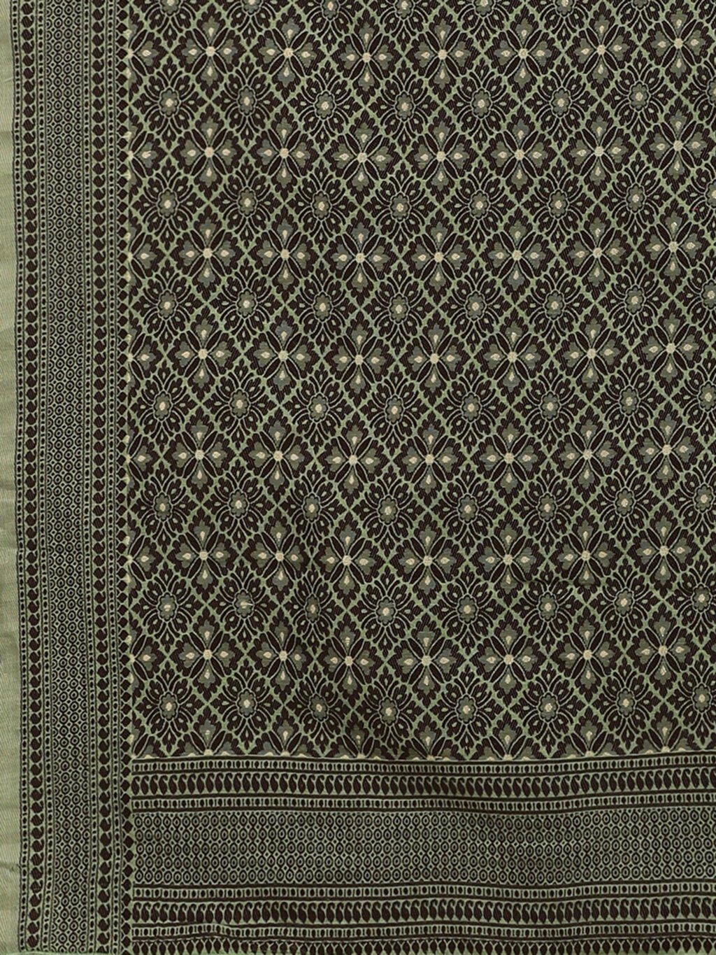 Green Silk Saree - Image 4