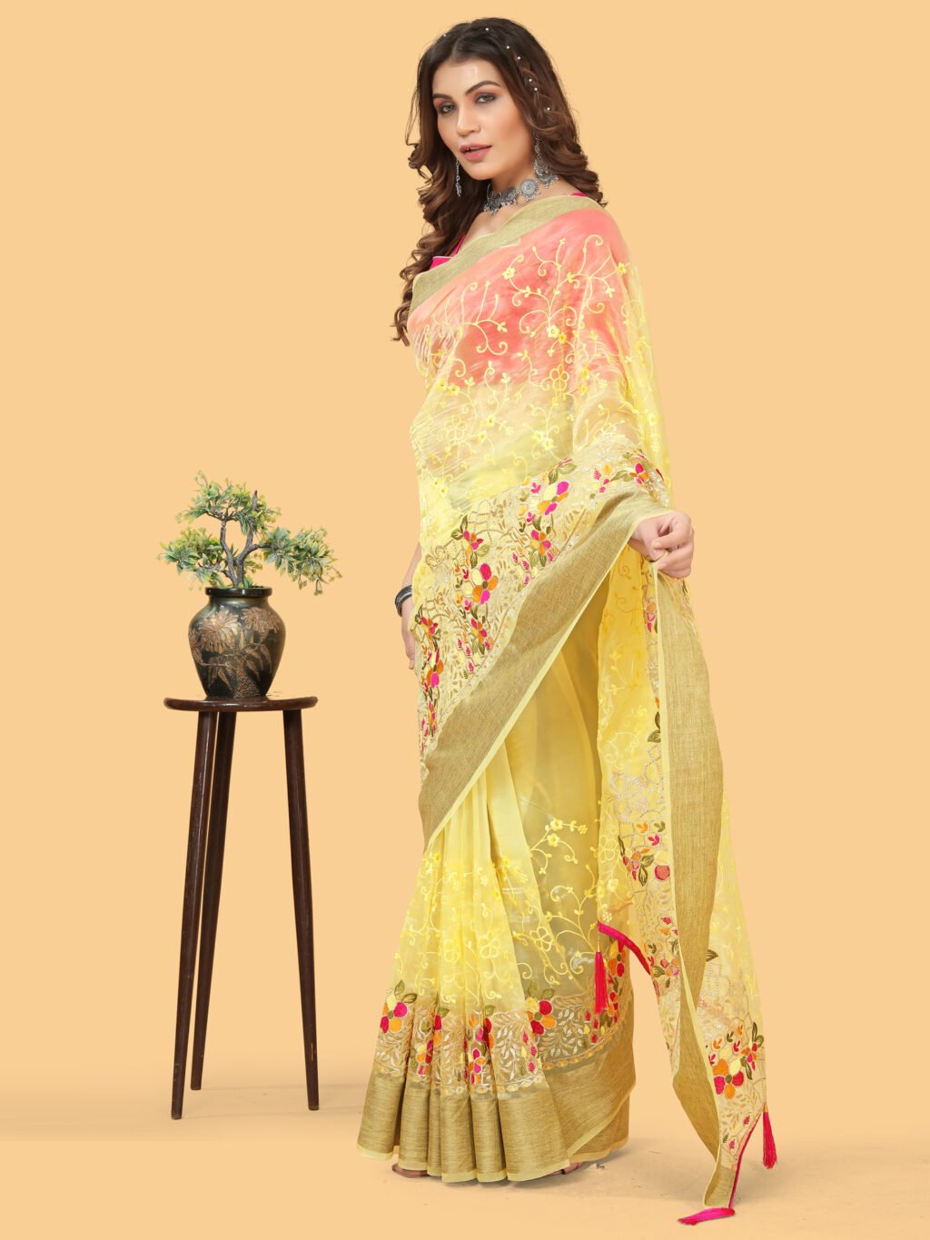 Pinkish Yellow Organza Silk Saree - Image 4