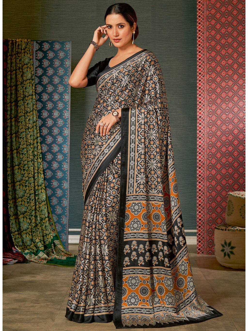 Image of Black Saree