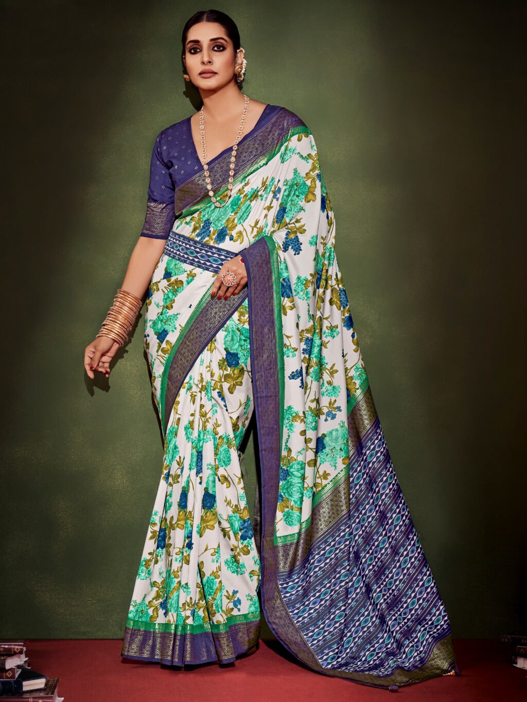 Image of White Silk Saree