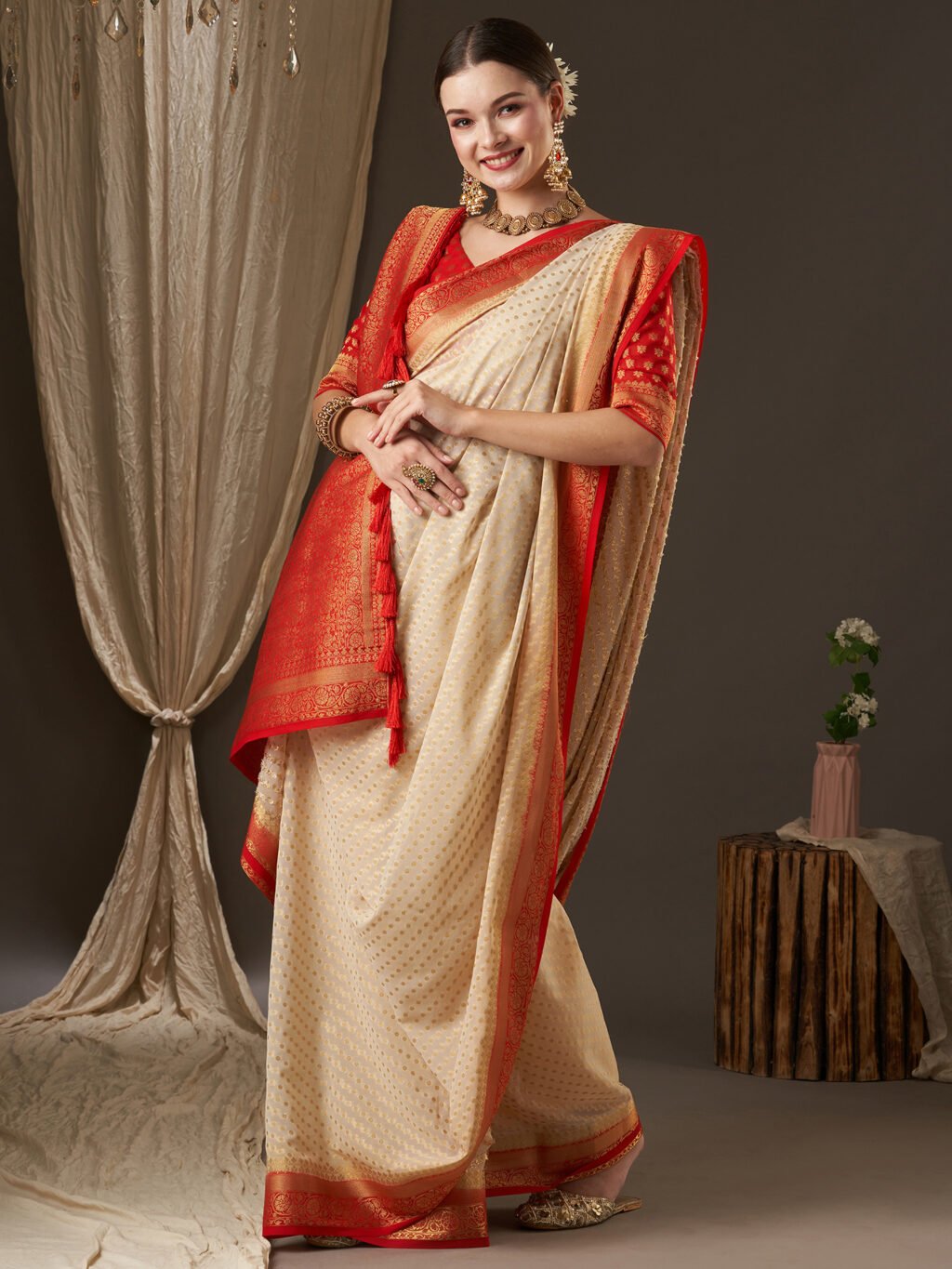 Off White Georgette Saree - Image 4