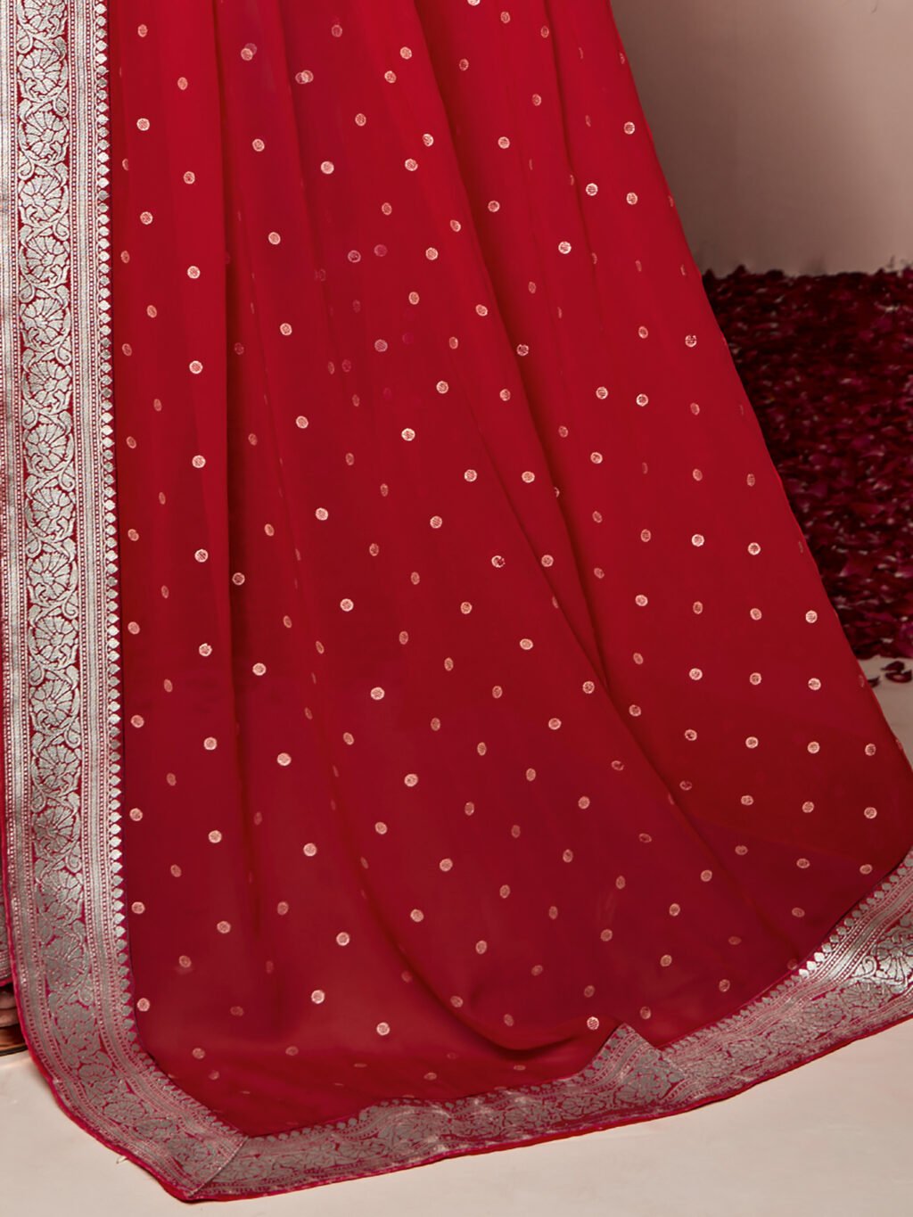 Red Designer with Border Georgette Saree - Image 4