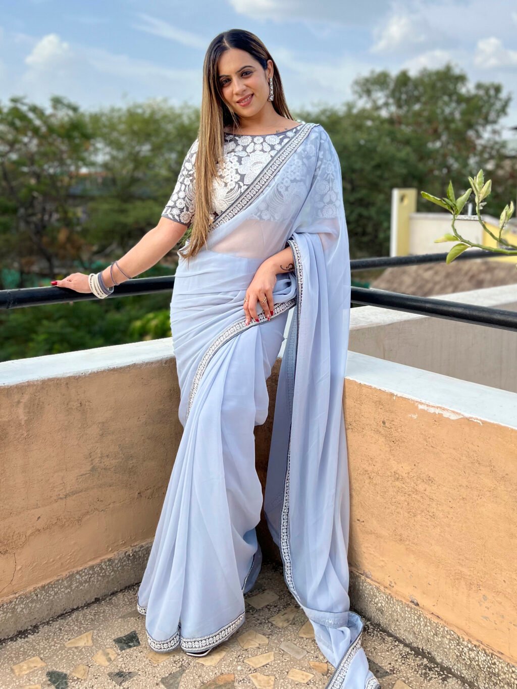 Image of Grey Georgette Saree