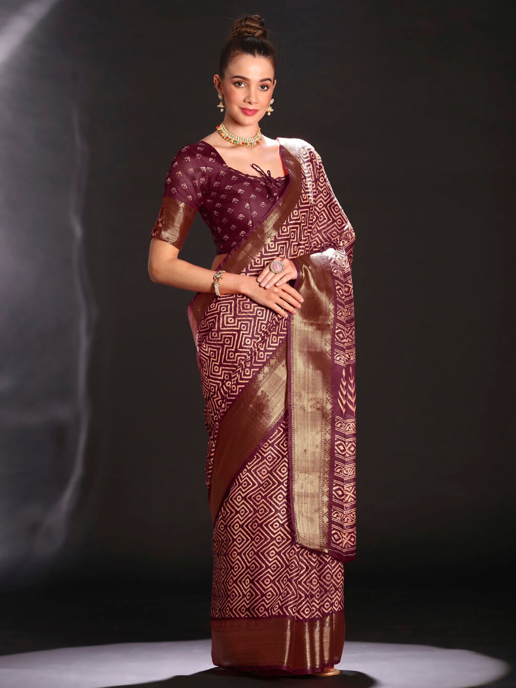 Burgundy Silk Saree - Image 3