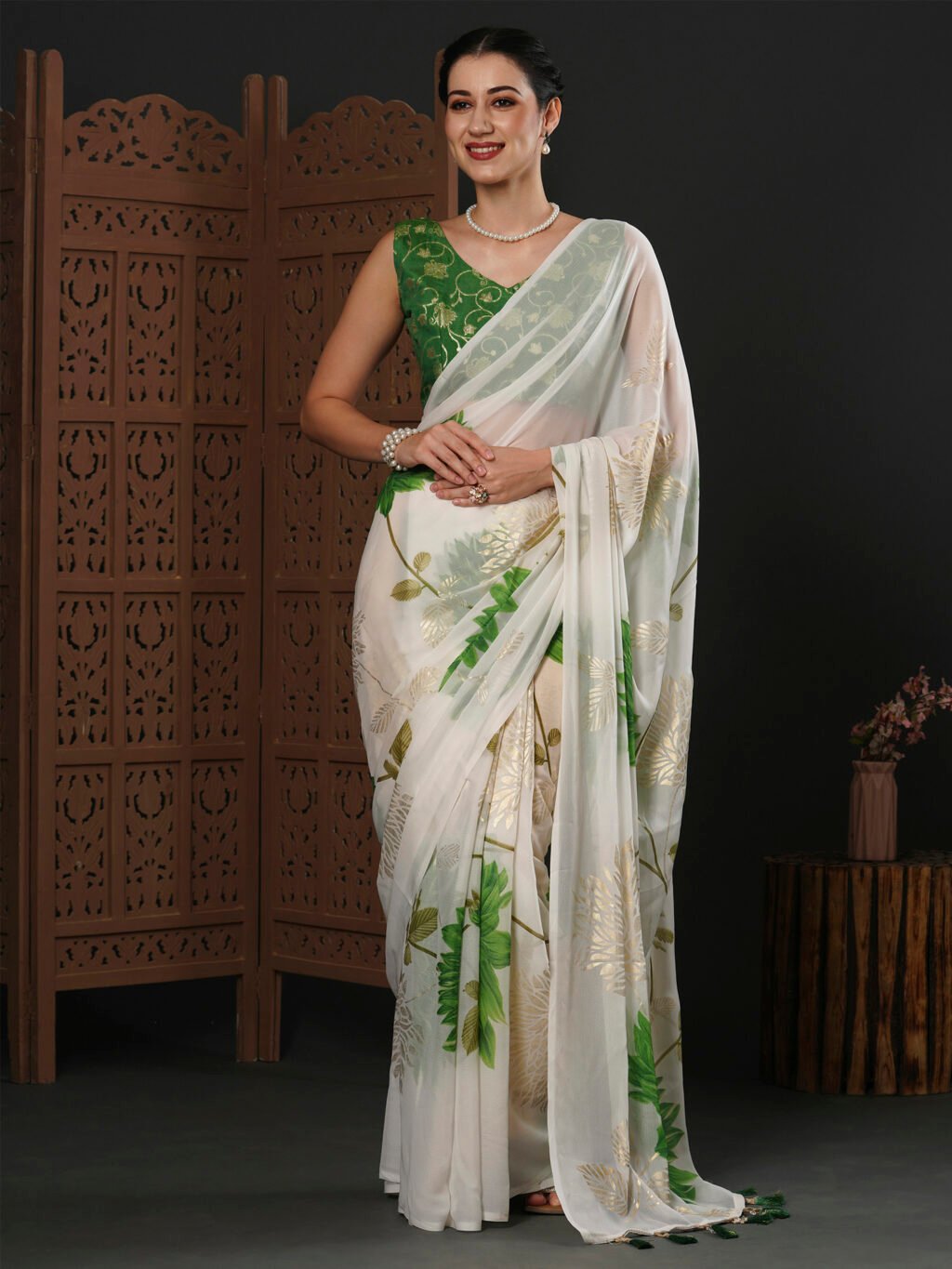 Image of White Georgette Saree