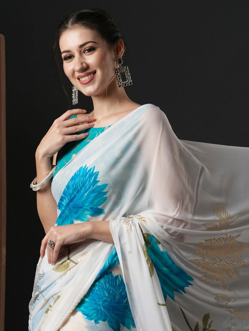 White Georgette Saree - Image 4