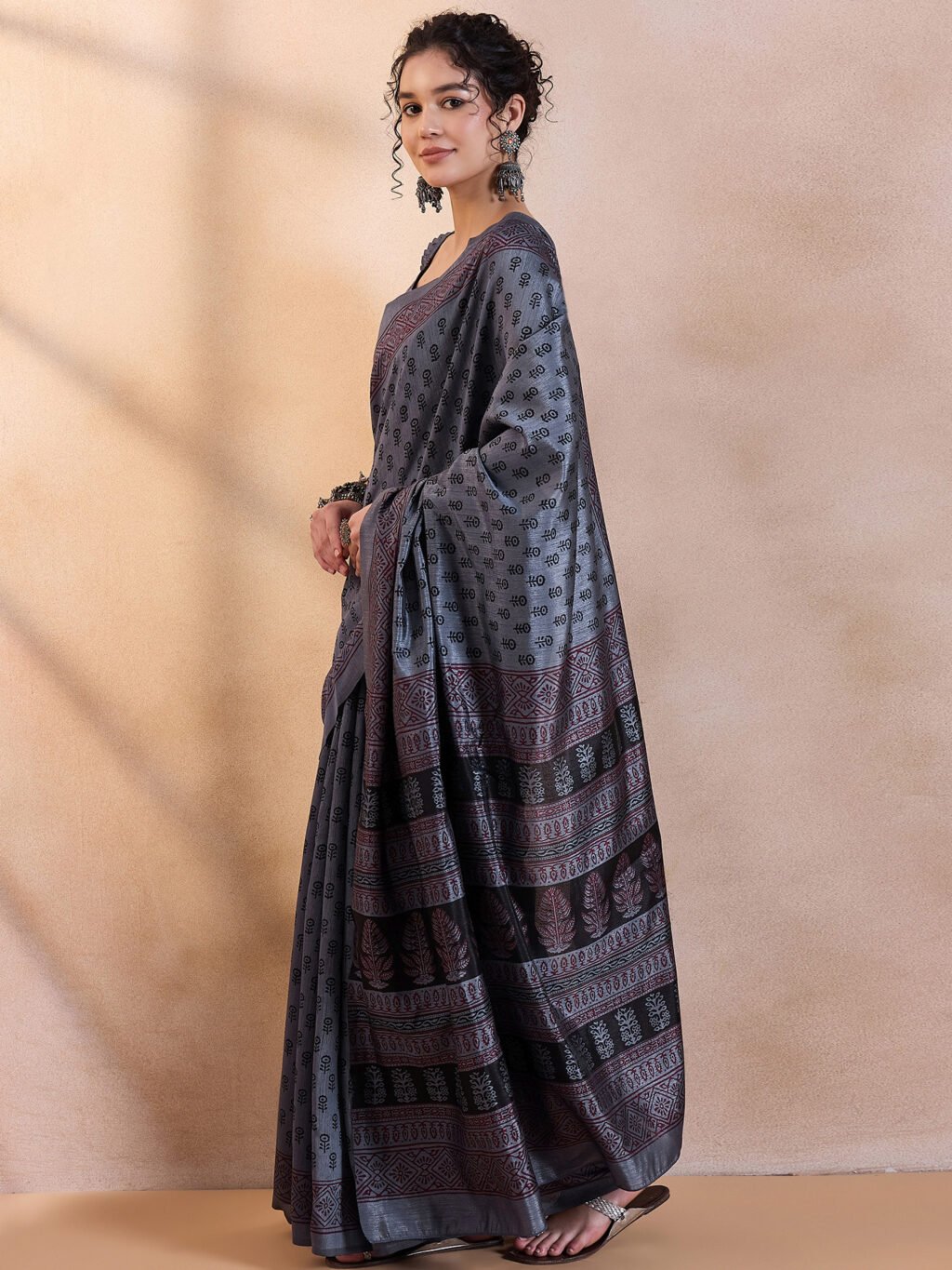 Grey Silk Saree - Image 3