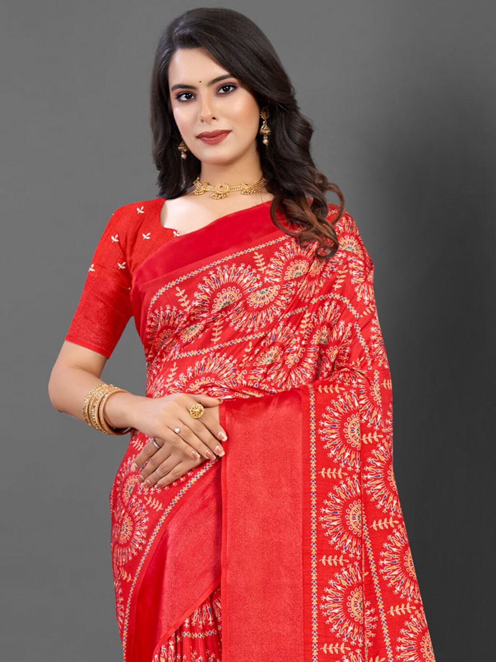 showcasing the beauty and craftsmanship of Traditional Saree.