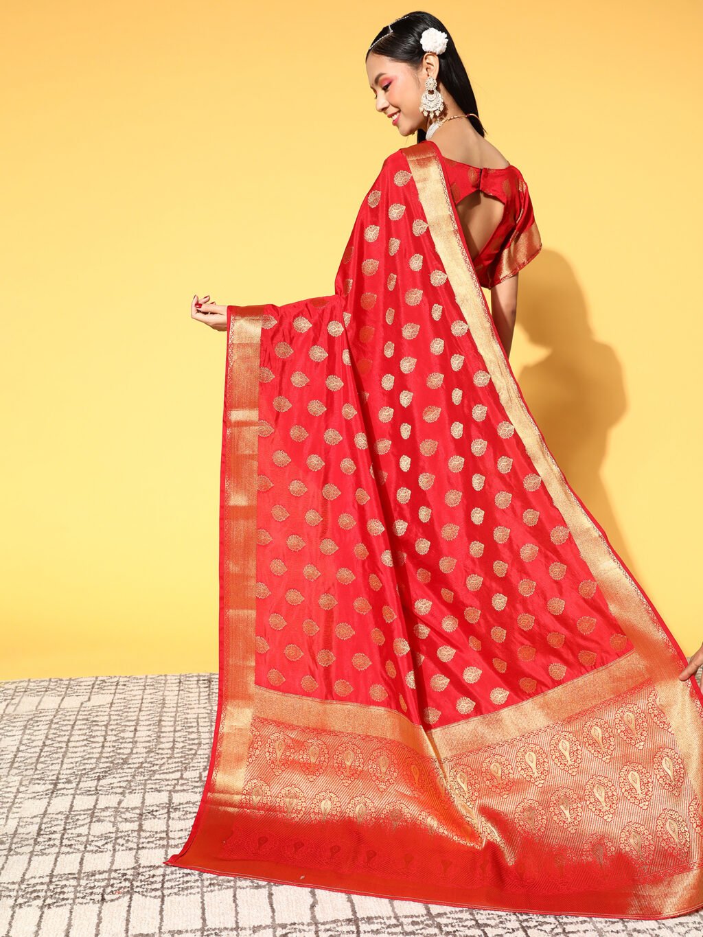 showcasing the beauty and craftsmanship of Silk Saree.