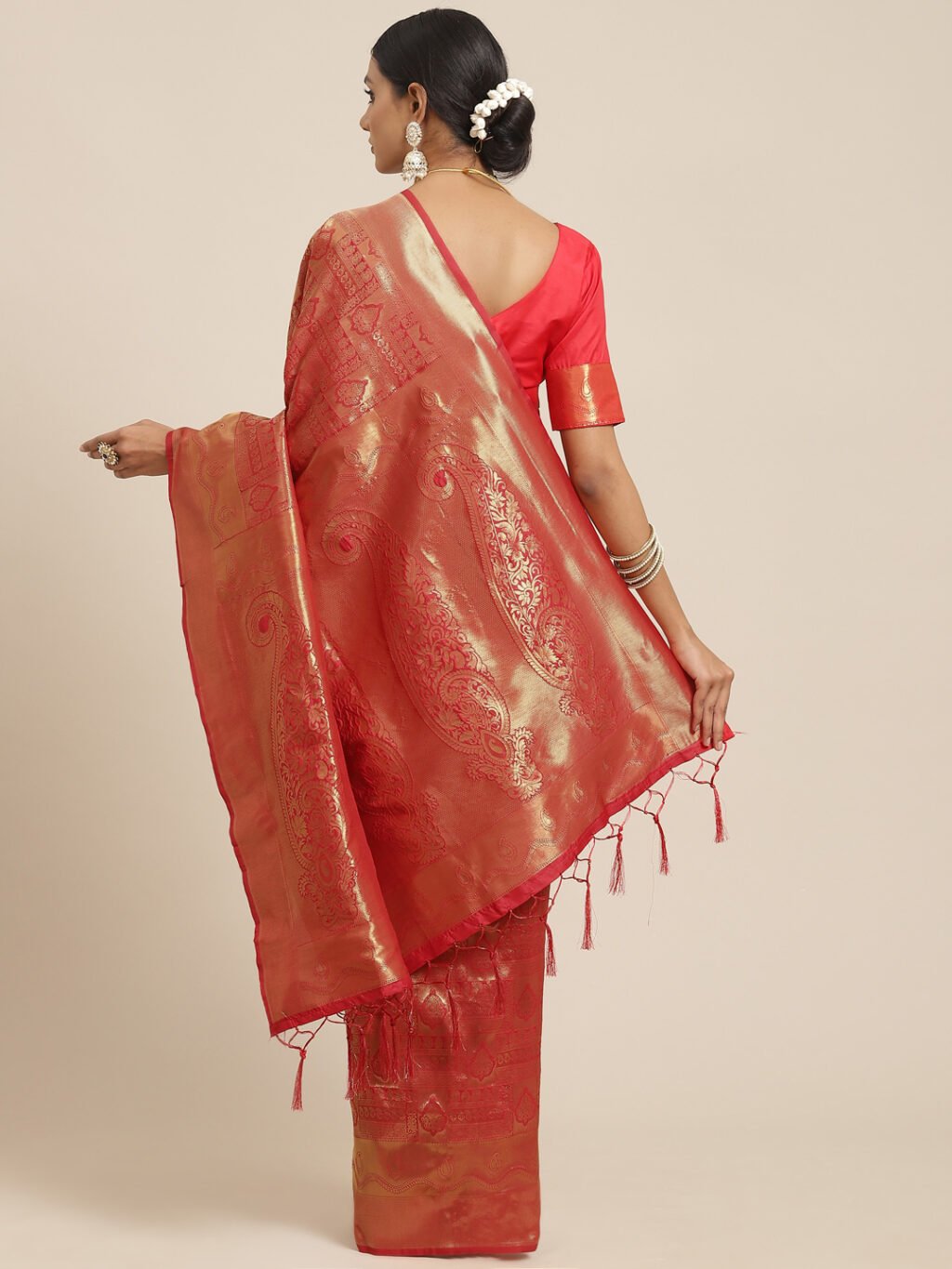 showcasing the beauty and craftsmanship of Party Wear Saree.
