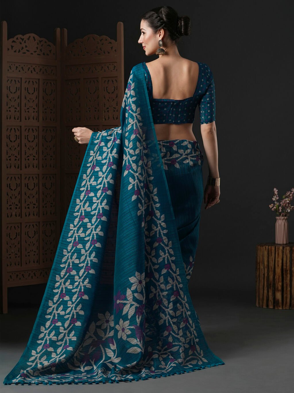 showcasing the beauty and craftsmanship of Traditional Saree.