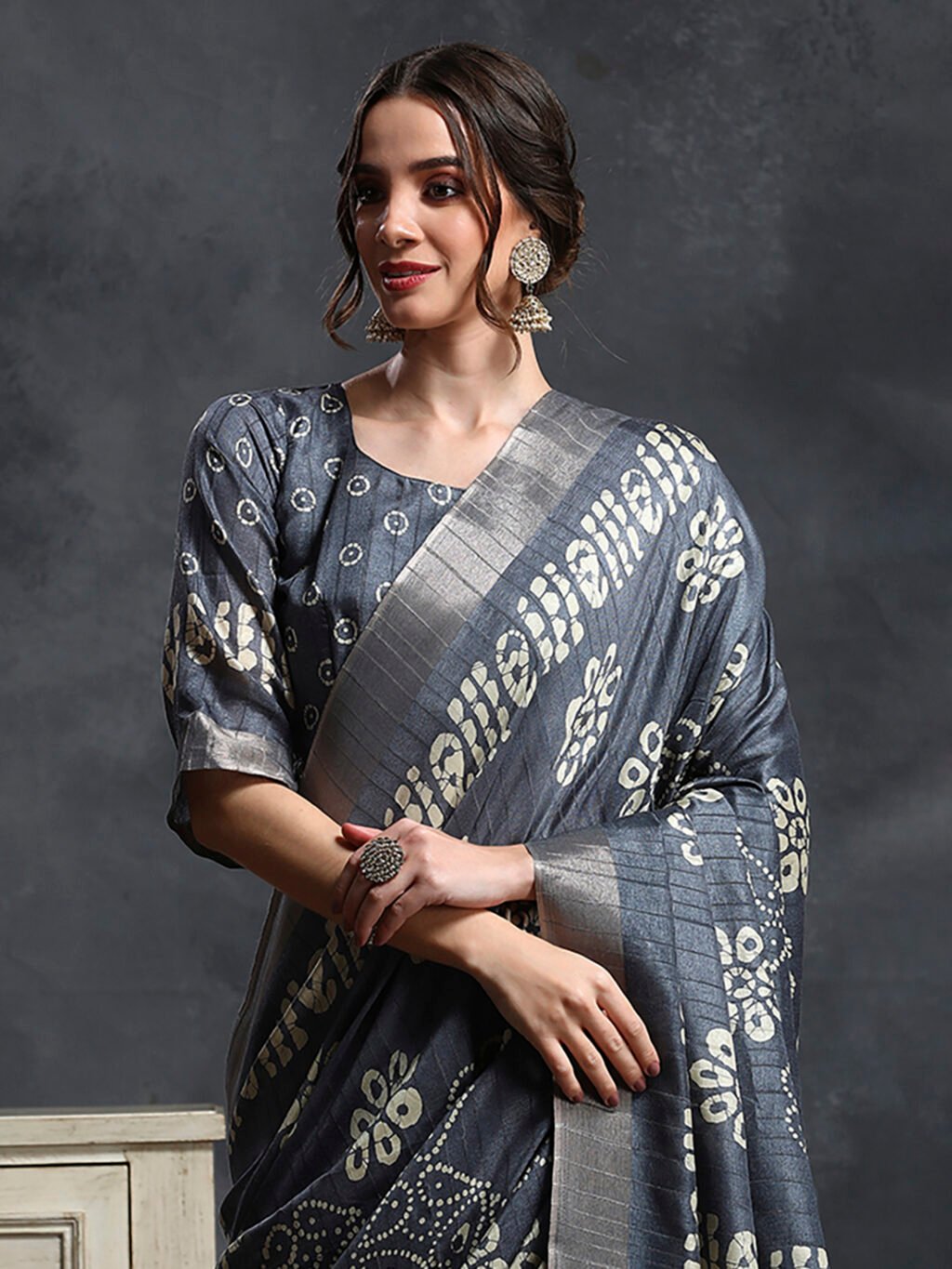 Grey Silk Saree - Image 4