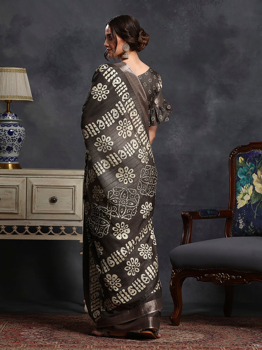 showcasing the beauty and craftsmanship of Party Wear Saree.