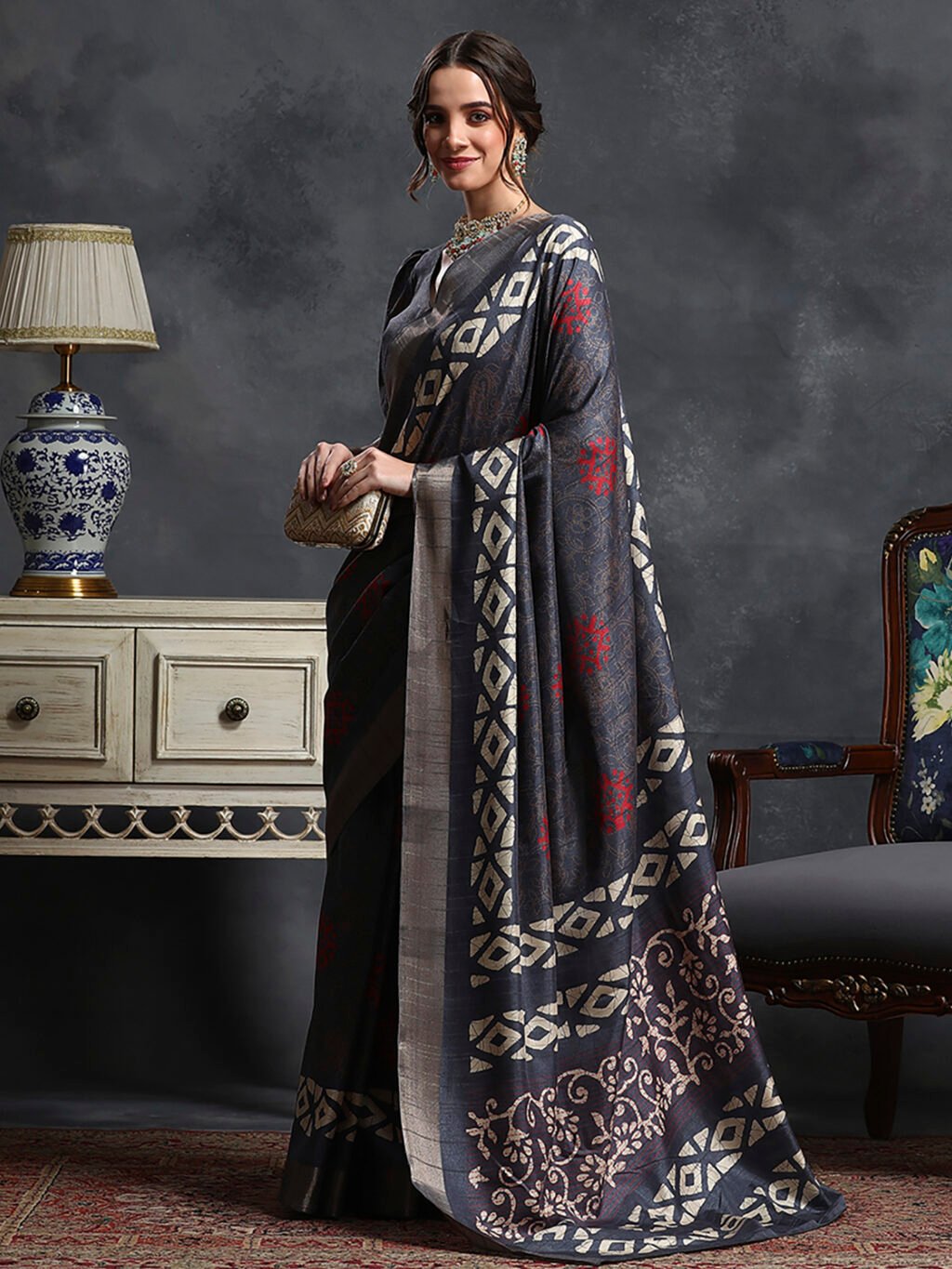 Grey Silk Saree - Image 3