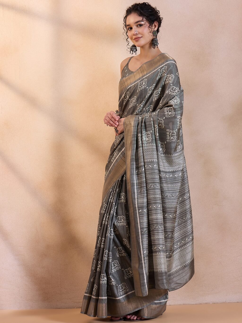 Grey Silk Saree - Image 3