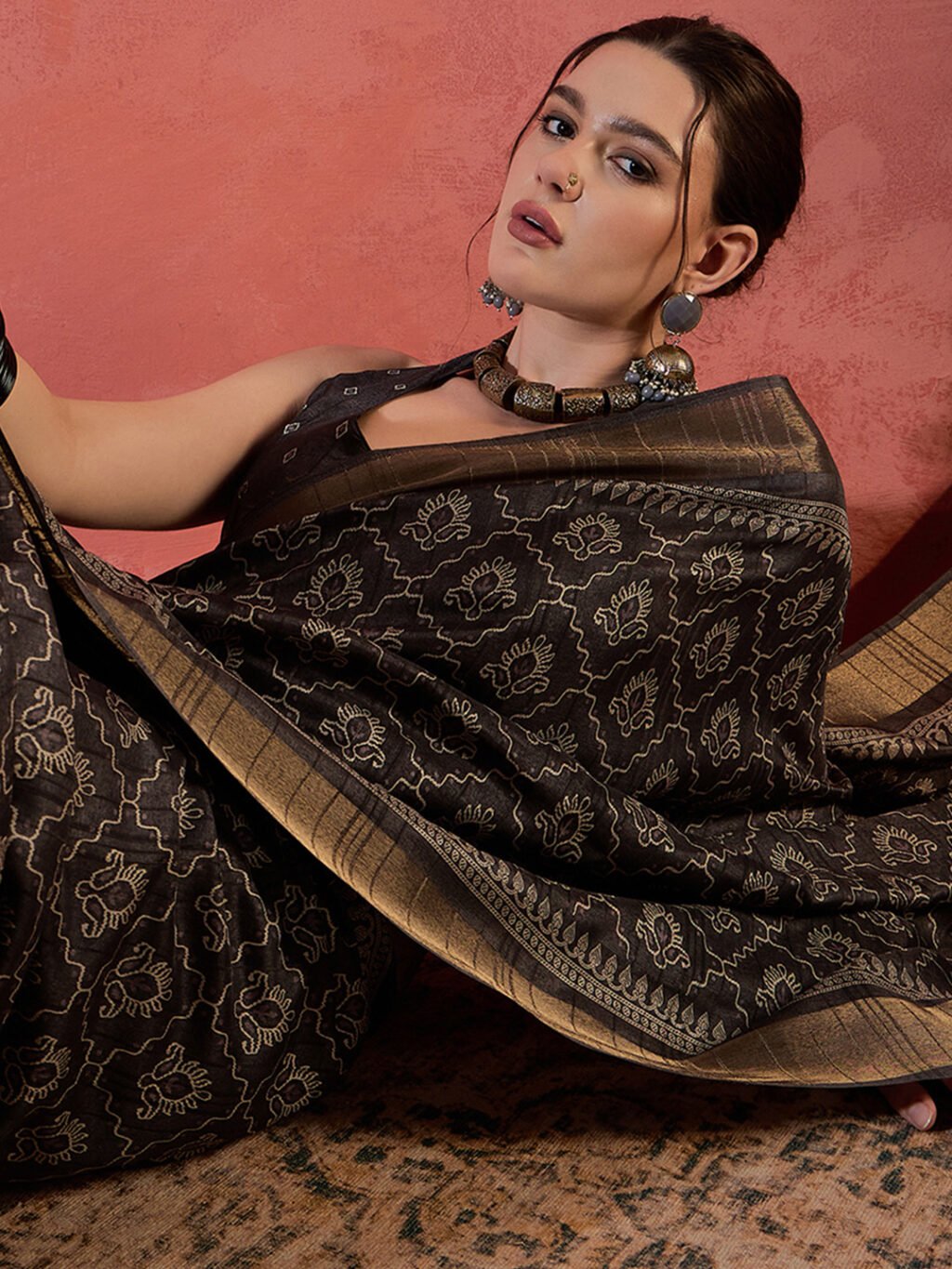 Black Silk Saree - Image 4