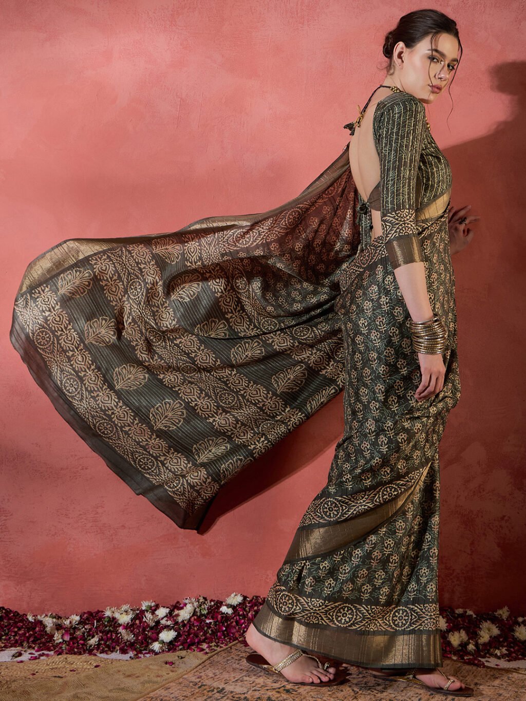 Olive Silk Saree - Image 3