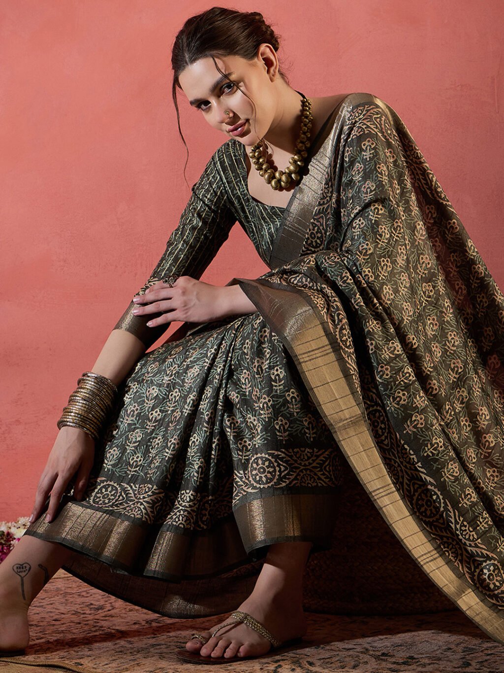 Olive Silk Saree - Image 4
