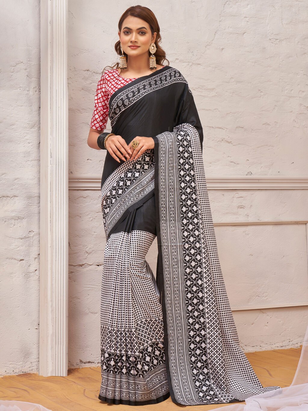 Image of Black Silk Saree