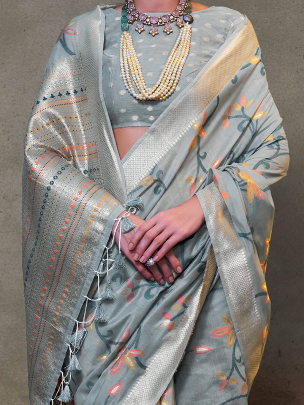 Grey Silk Saree - Image 4