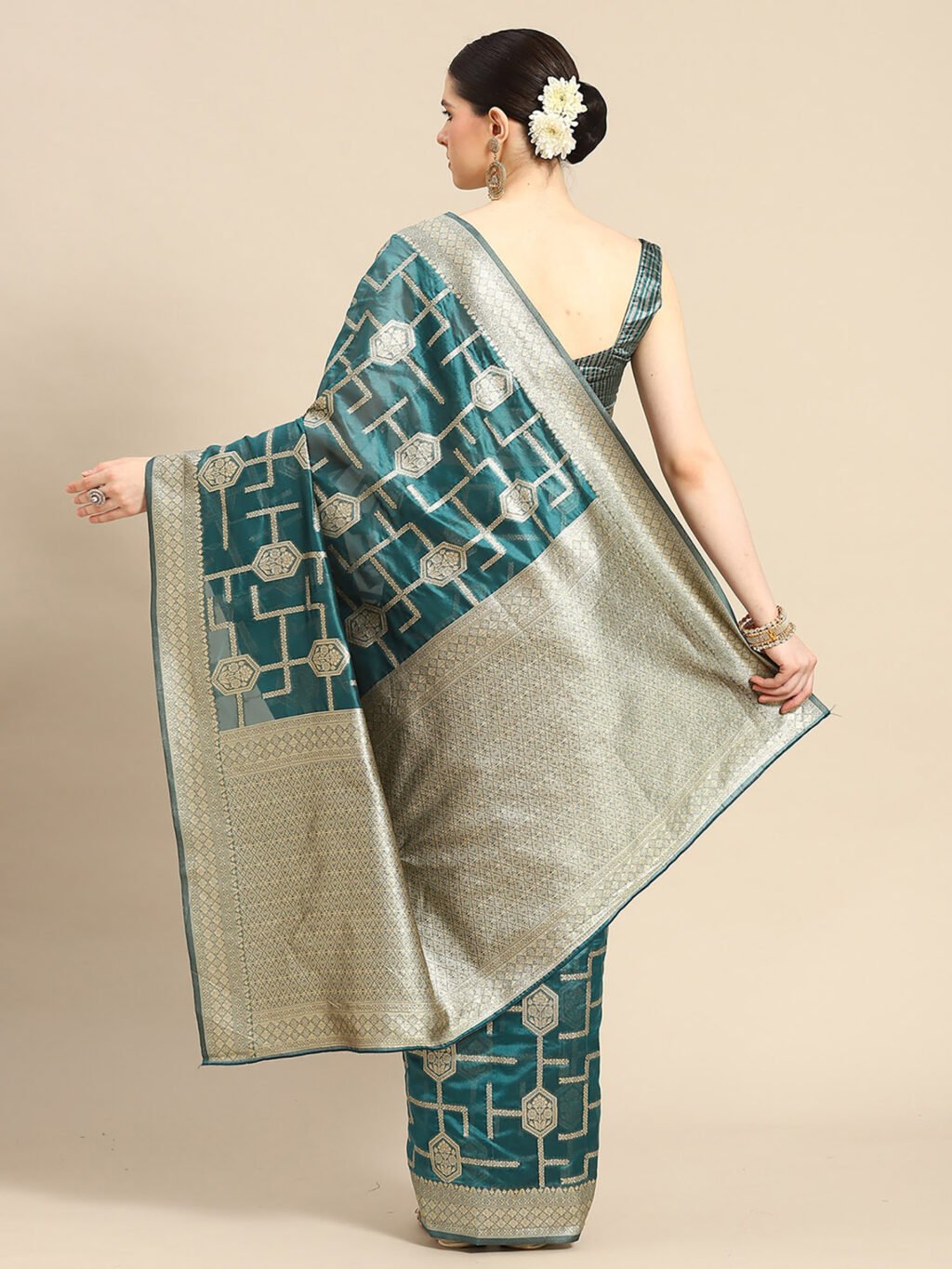 showcasing the beauty and craftsmanship of Party Wear Saree.