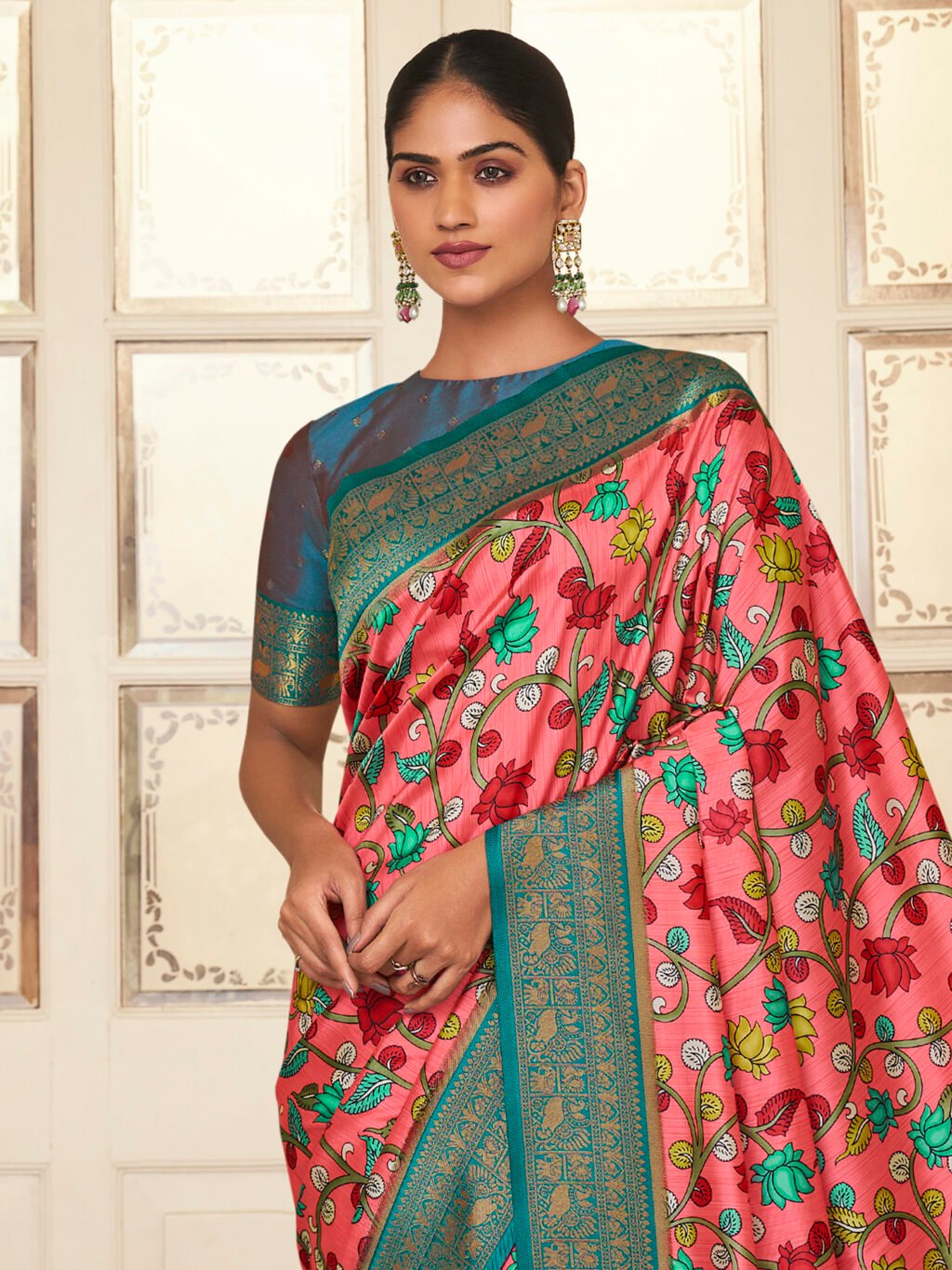 Floral Pink Printed Silk Saree - Image 4