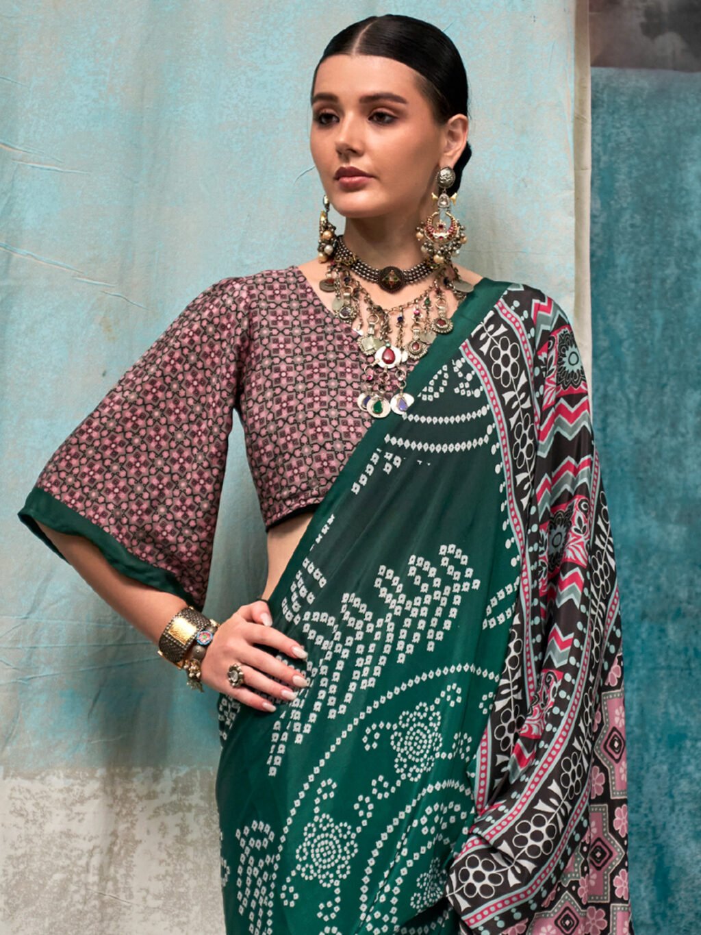 Green Saree - Image 4
