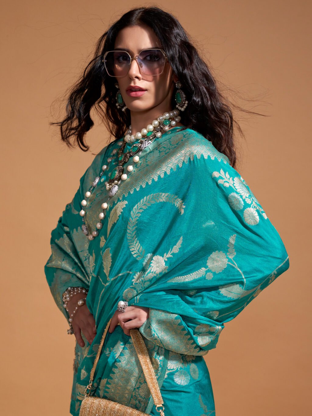 Get the best latest saree design