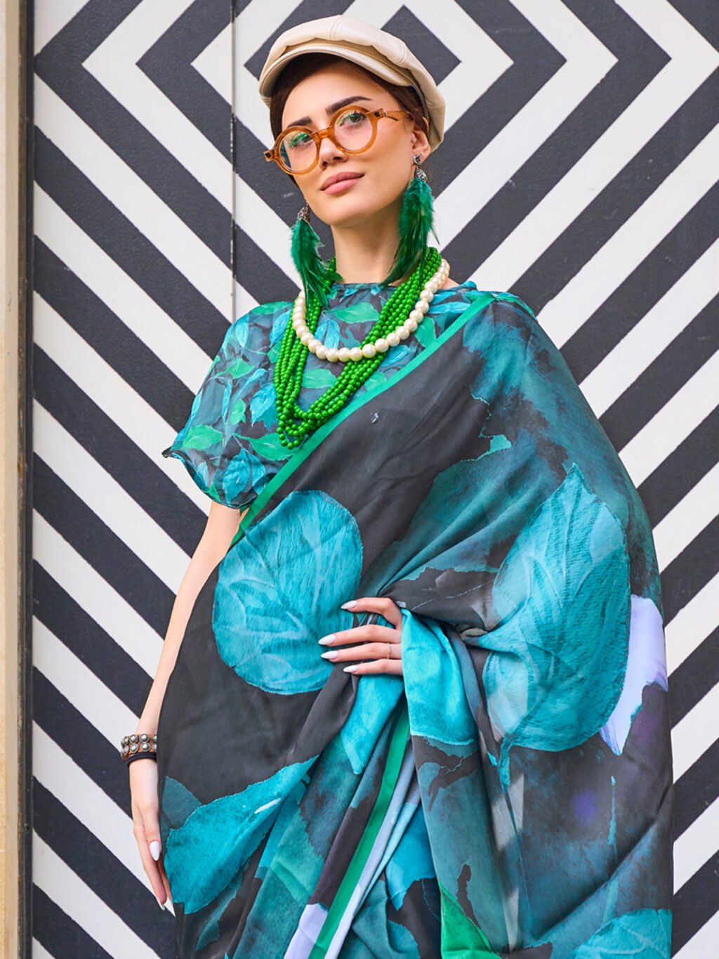 Black Silk Saree - Image 3