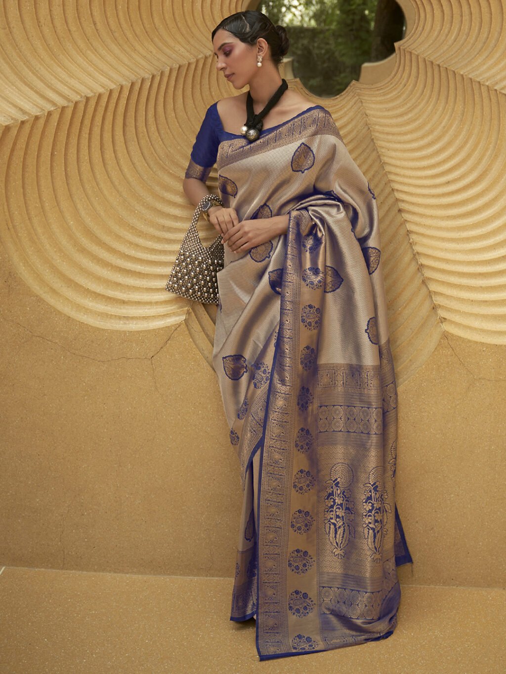 Image of Grey Saree