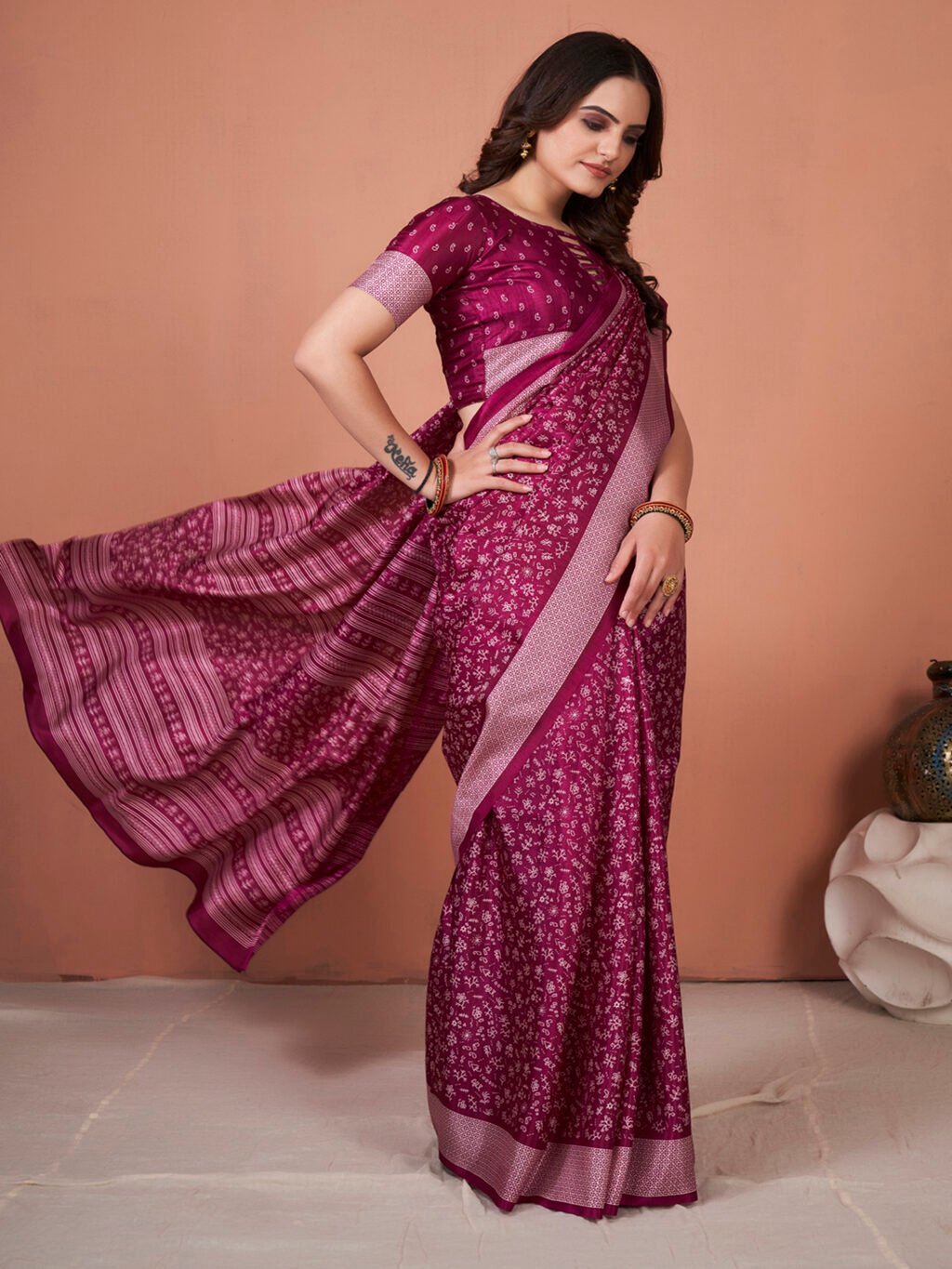 Magenta Silk Saree - Image 3