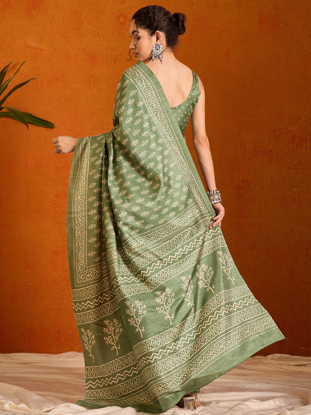 showcasing the beauty and craftsmanship of Traditional Saree.