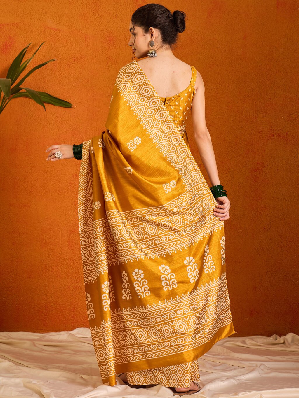 showcasing the beauty and craftsmanship of Party Wear Saree.