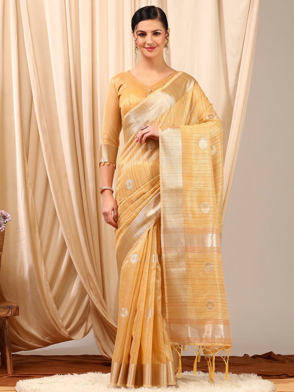 Image of Cream Linen Saree