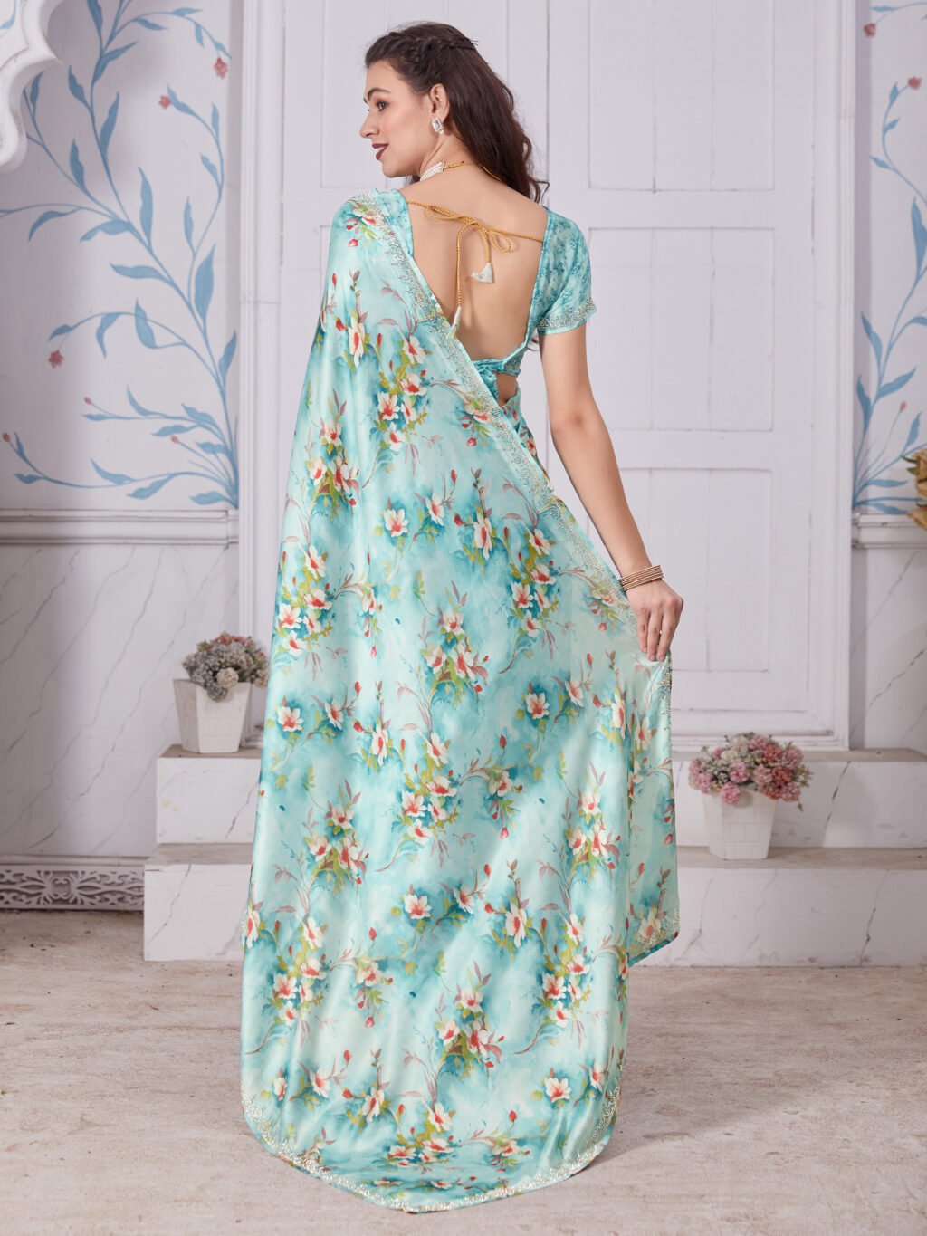 showcasing the beauty and craftsmanship of Traditional Saree.