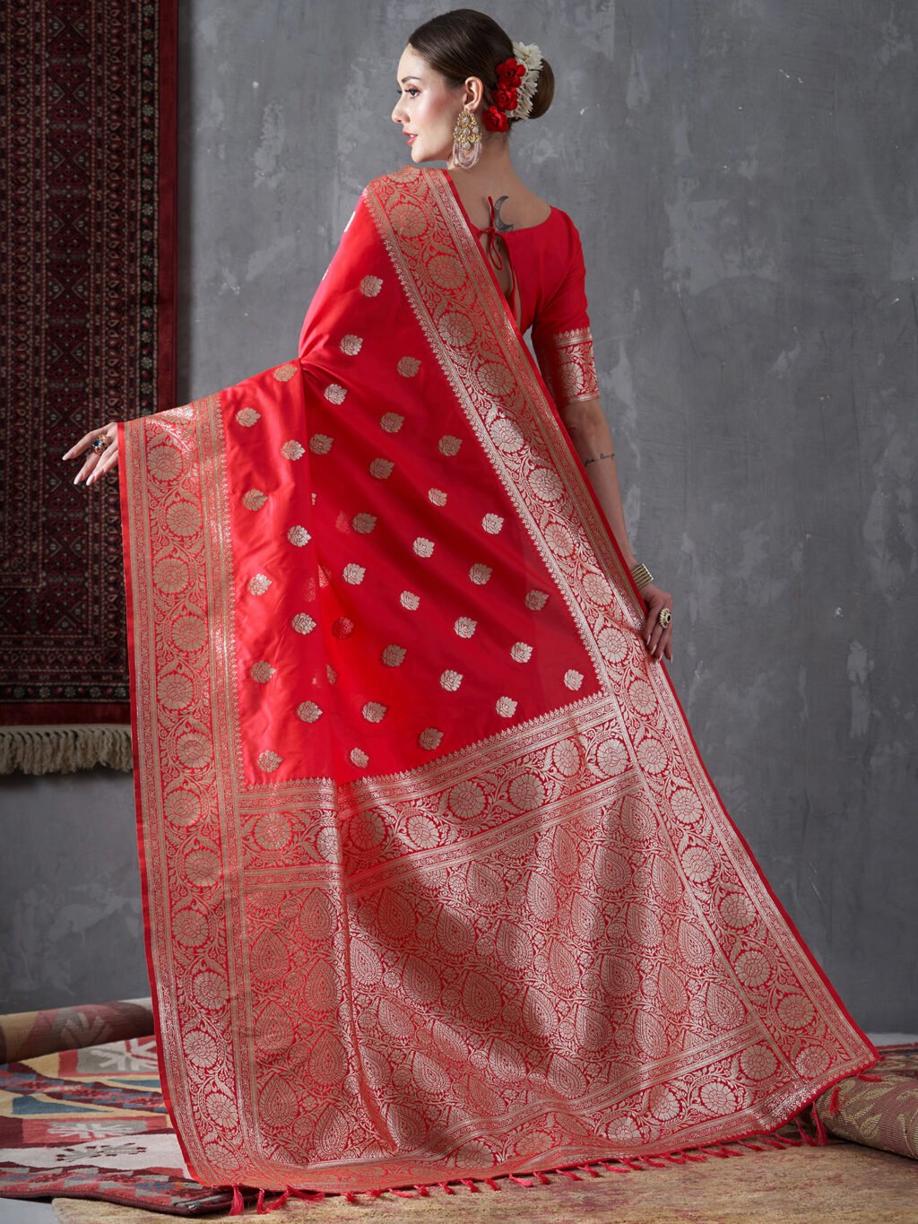 Bridal Red Kanjeevaram Silk Saree - Image 3