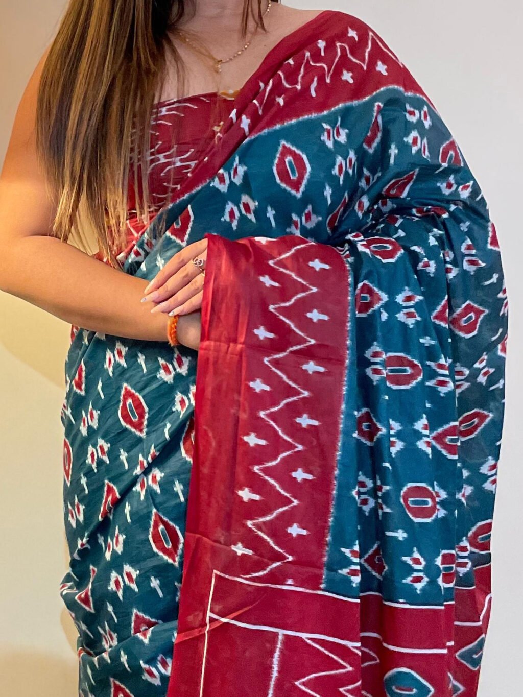 Maroon Teal Blue Printed Branded Cotton Saree - Image 3