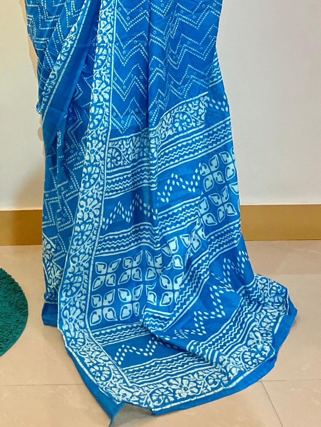 Ocean Blue Printed Branded Cotton Saree - Image 4