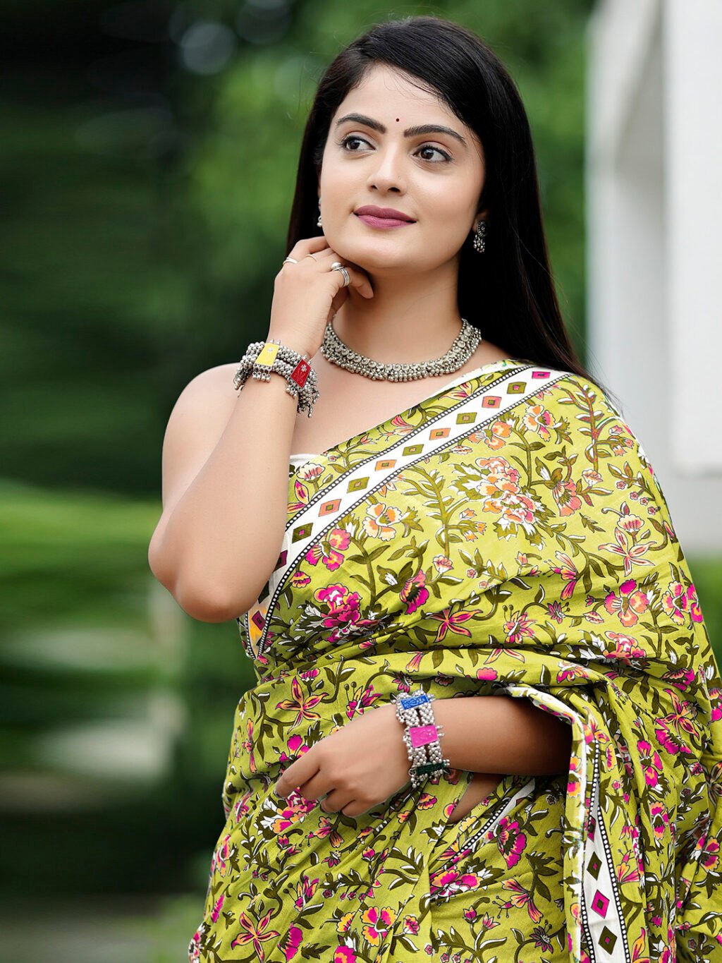 Olive Cotton Saree - Image 3