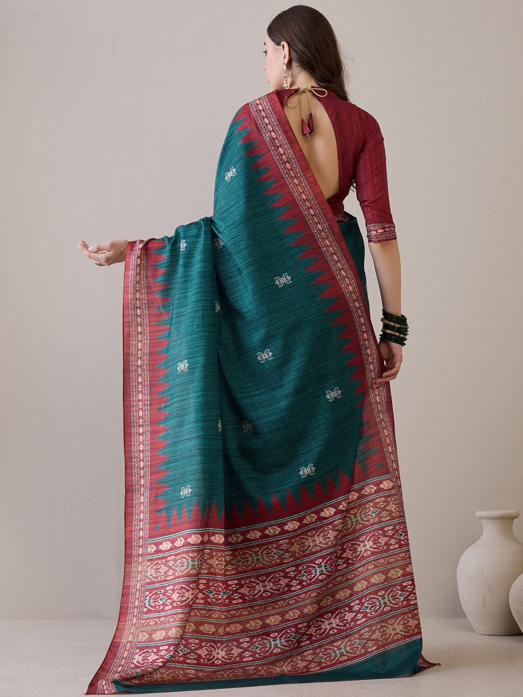 showcasing the beauty and craftsmanship of Party Wear Saree.