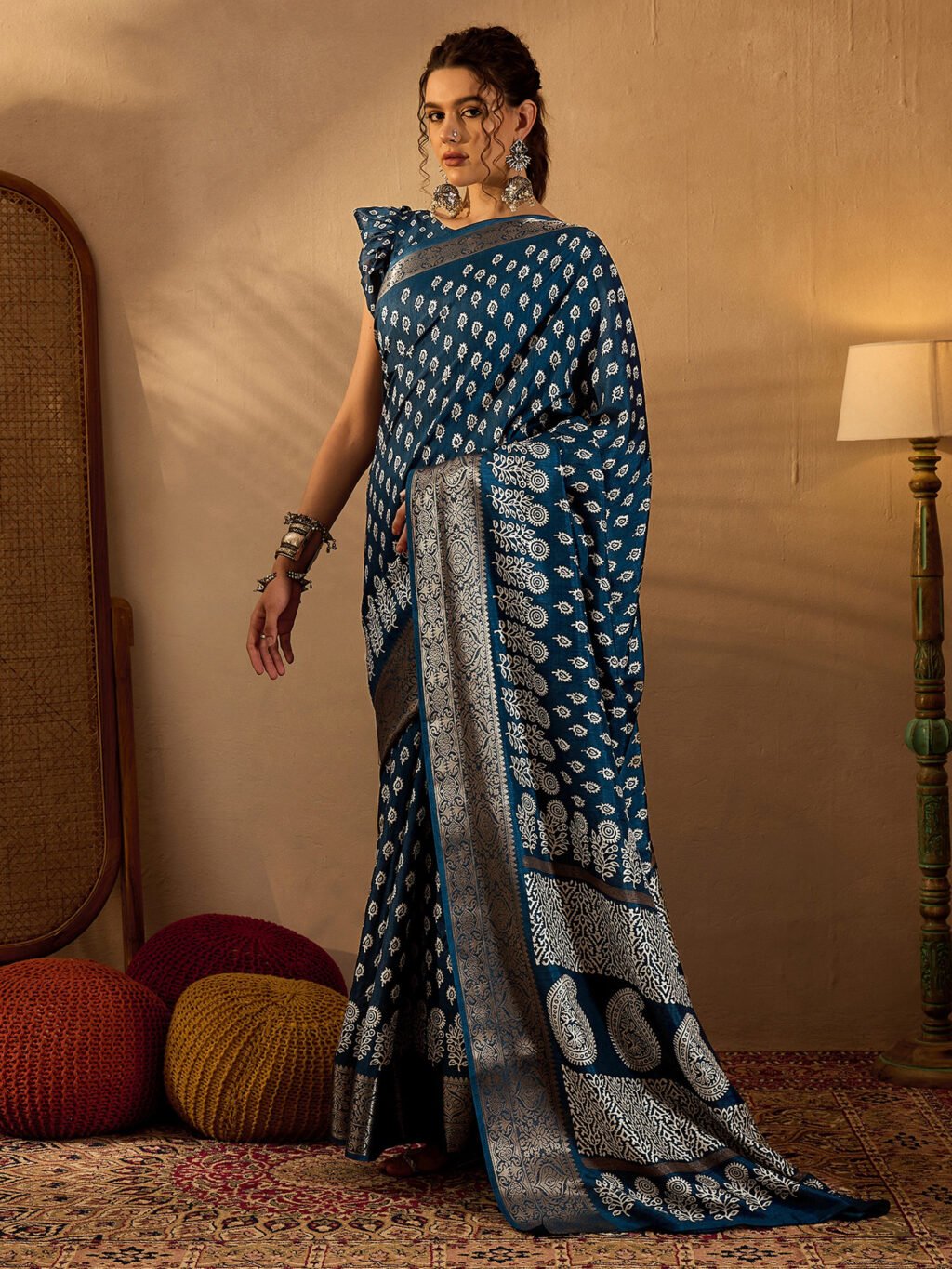 Teal Blue Silk Saree - Image 3