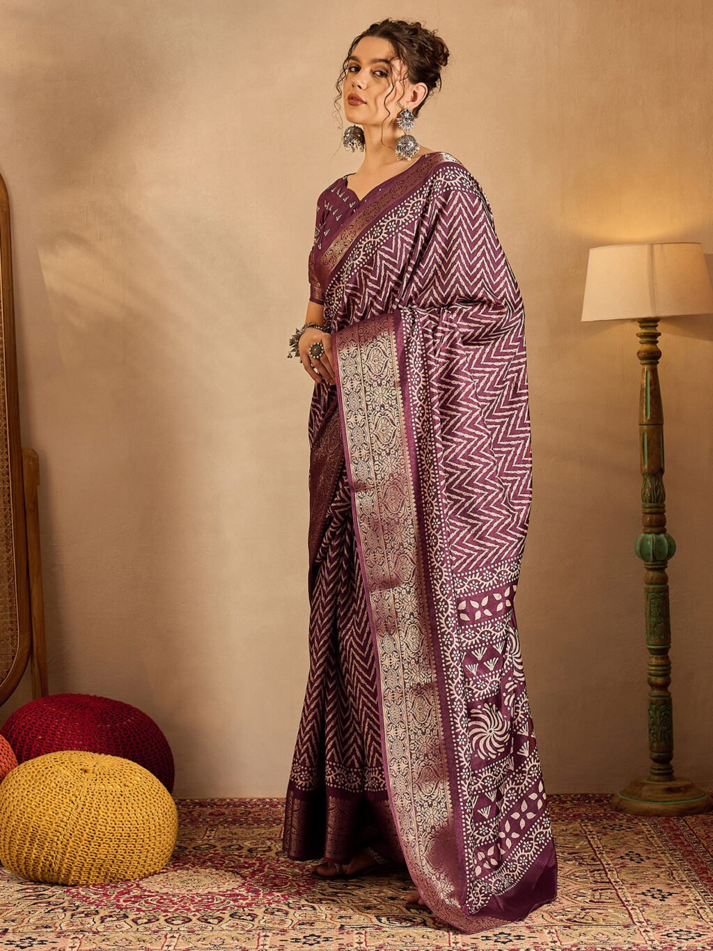 Burgundy Silk Saree - Image 3