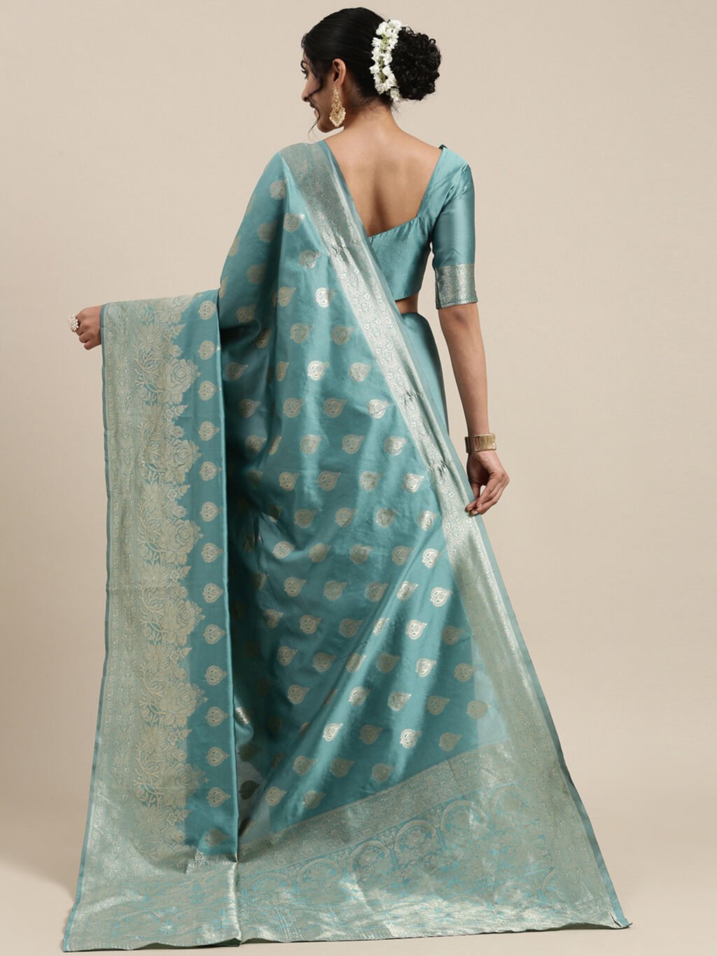 showcasing the beauty and craftsmanship of Party Wear Saree.