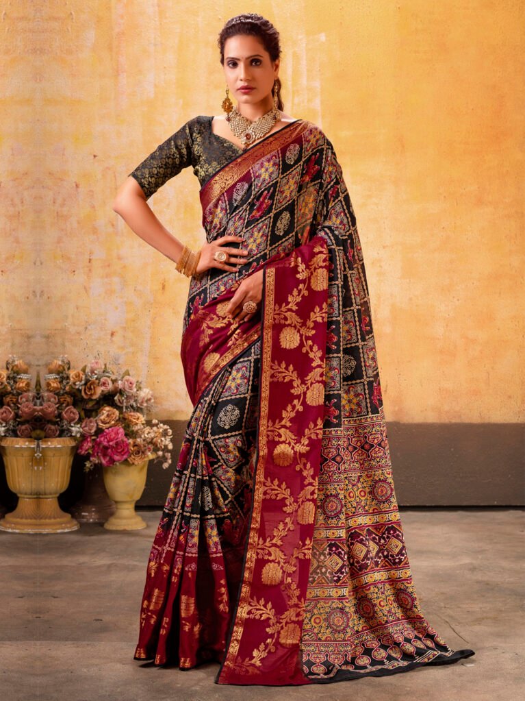 Image of Black Cotton Saree