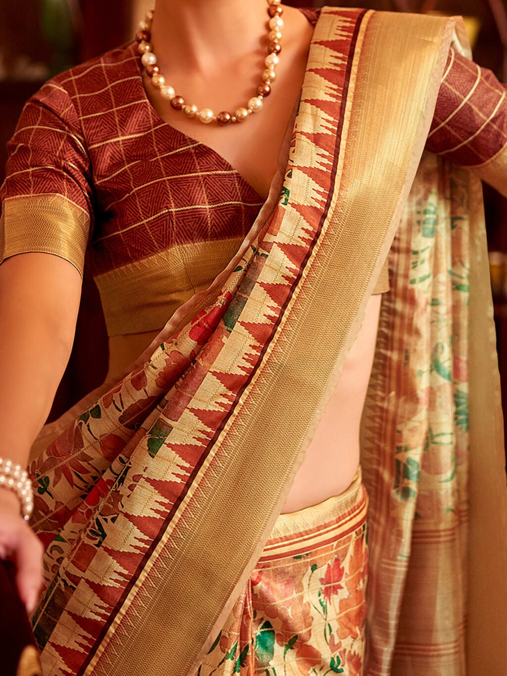 Beige Silk Saree - Image 4