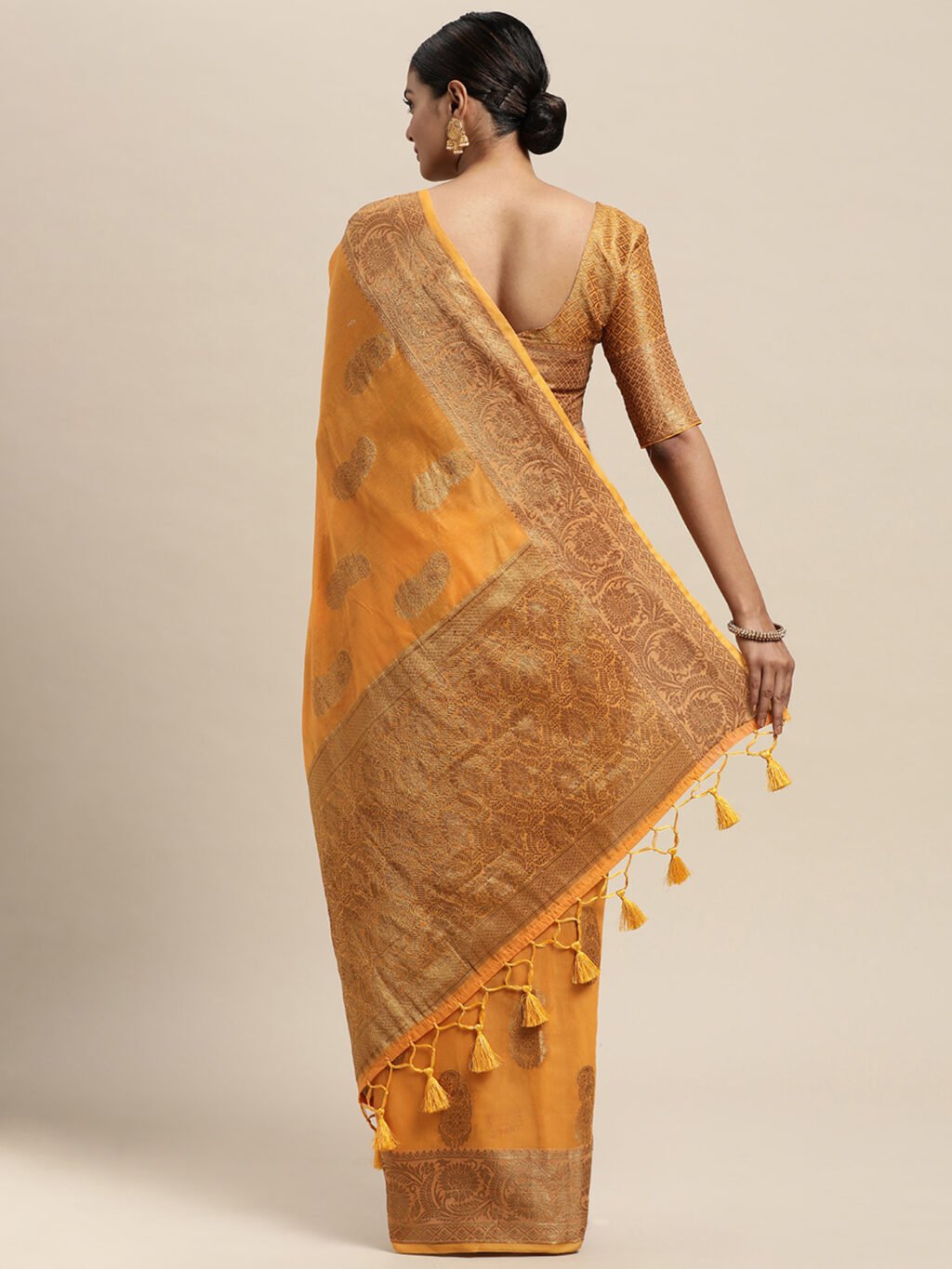 showcasing the beauty and craftsmanship of Party Wear Saree.