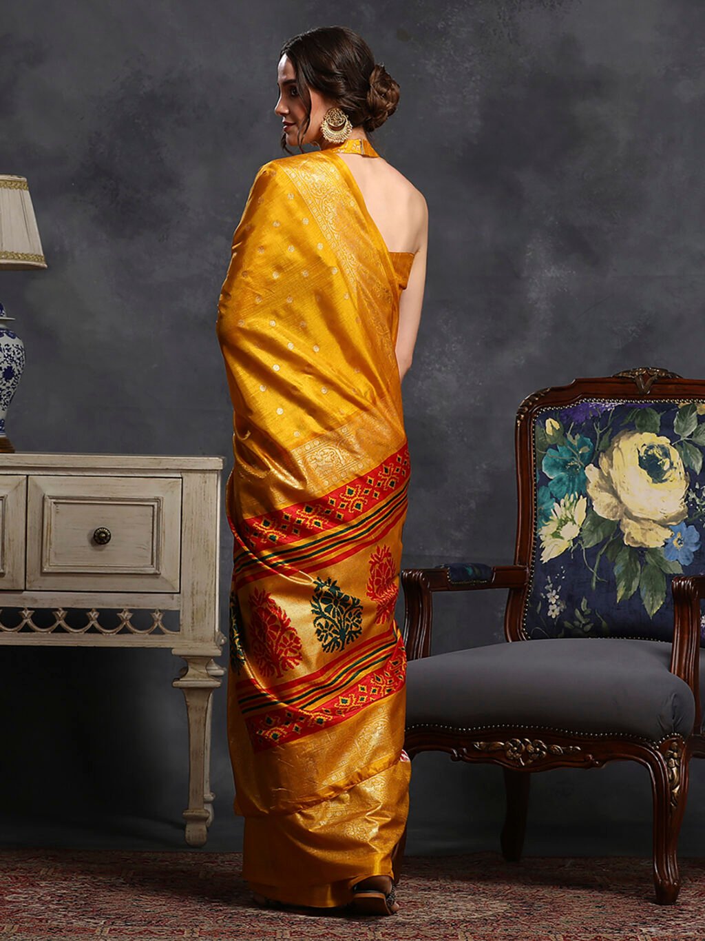 showcasing the beauty and craftsmanship of Traditional Saree.