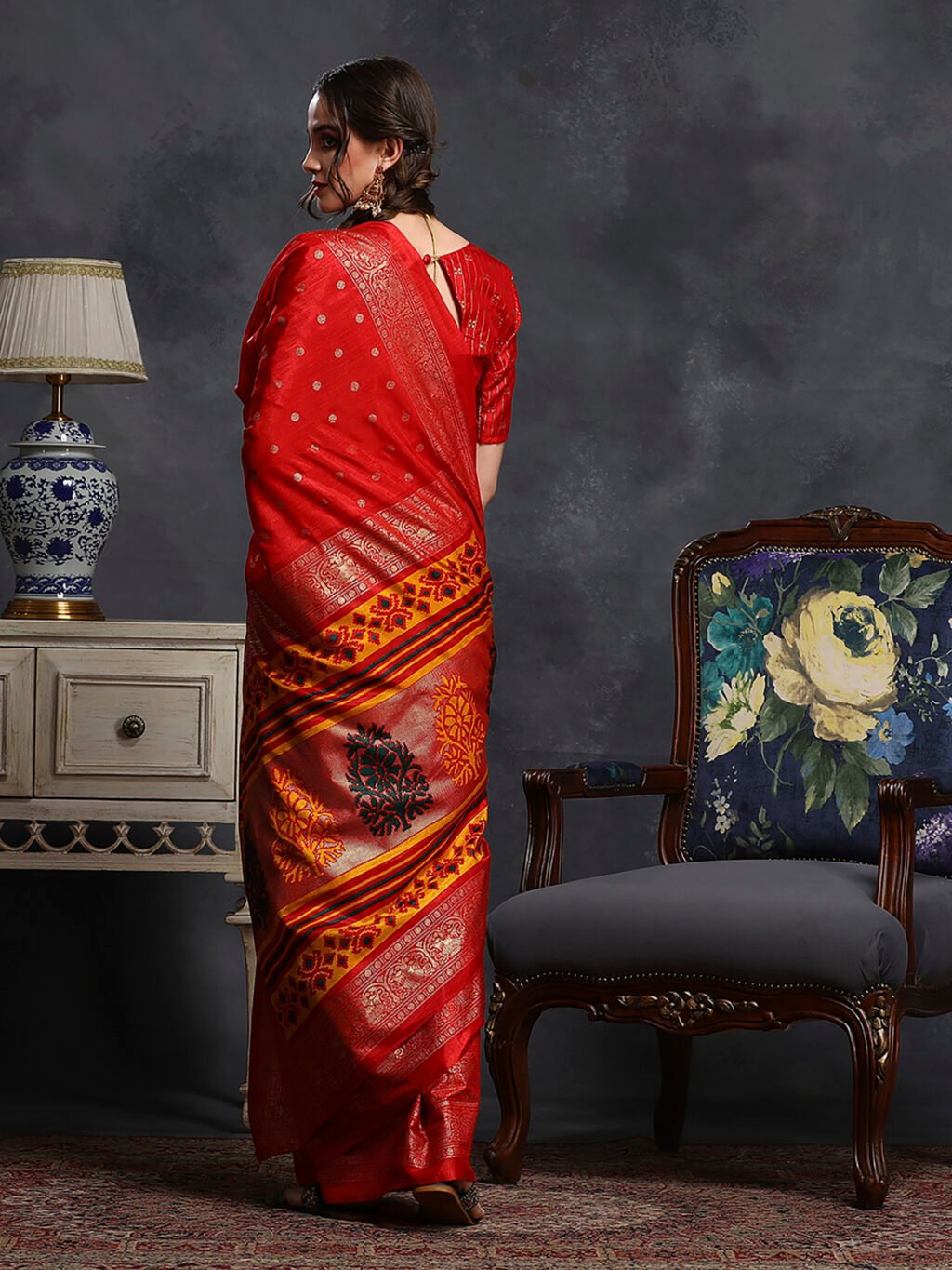 showcasing the beauty and craftsmanship of Traditional Saree.